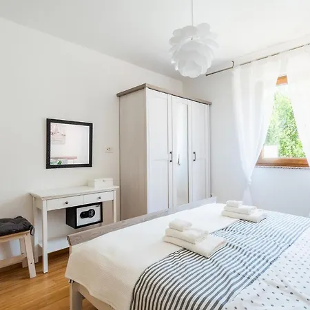 Downtown Dorian And Nadia Апартаменти