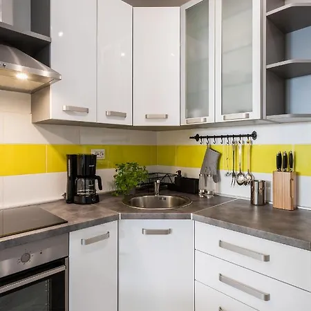 Downtown Dorian And Nadia Apartmán *