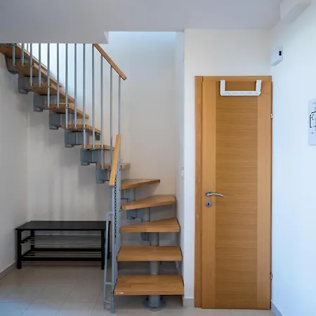 Downtown Dorian And Nadia Апартаменти *