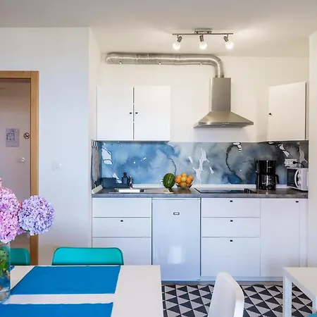 Downtown Dorian And Nadia * Opatija