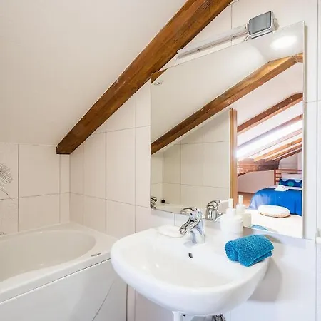 Downtown Dorian And Nadia * Опатія