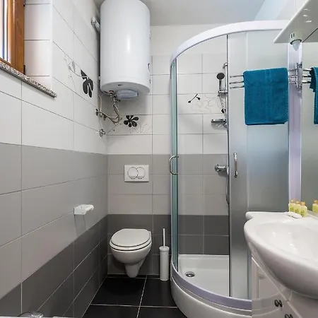 Downtown Dorian And Nadia * Опатія