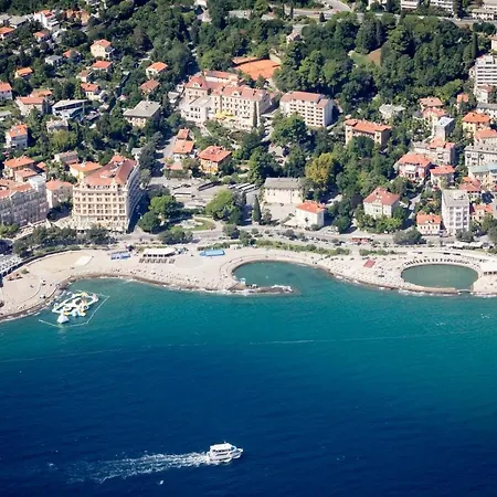 Apartment Downtown Dorian And Nadia Opatija