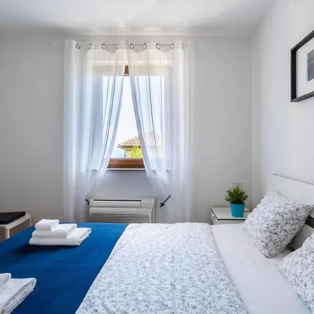 Downtown Dorian And Nadia Apartment *