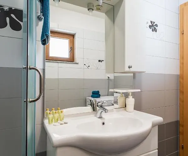 Downtown Dorian And Nadia Apartament *