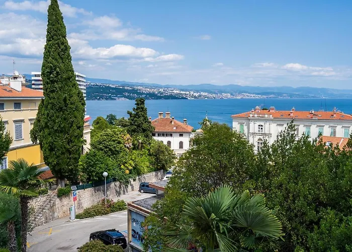 Daire Downtown Dorian And Nadia *