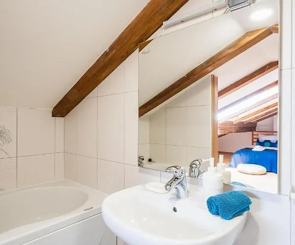 Downtown Dorian And Nadia * Opatija