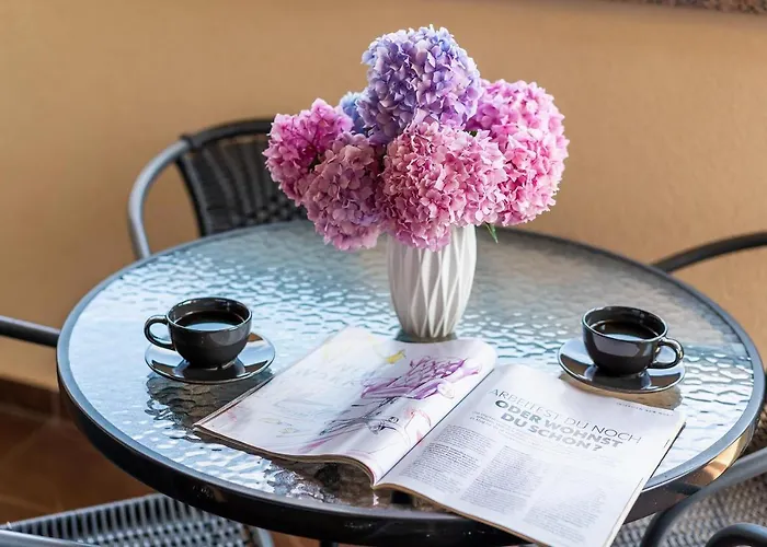 Downtown Dorian And Nadia